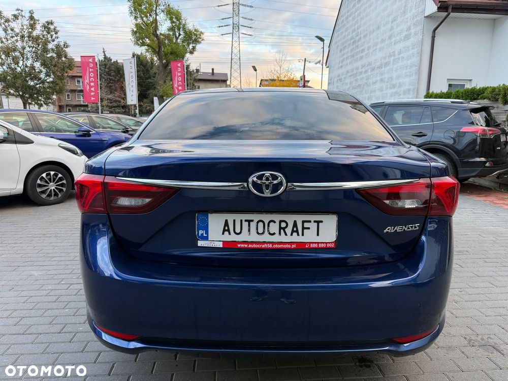 Toyota Avensis 2.0 Premium MS - 30