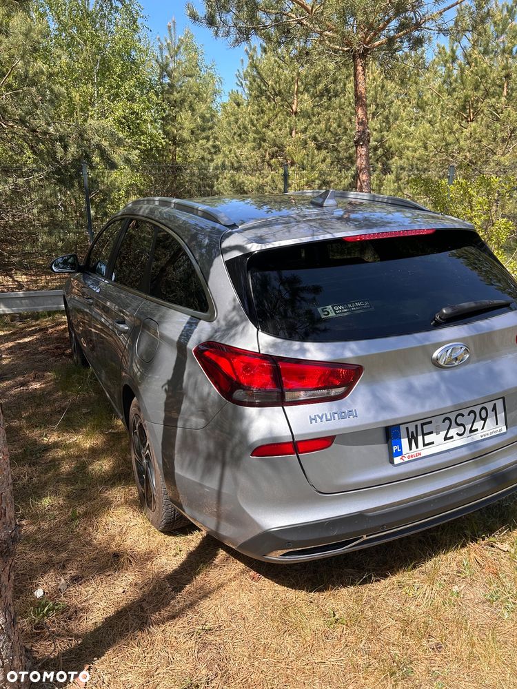 Hyundai i30 1.6 D Comfort DCT - 38