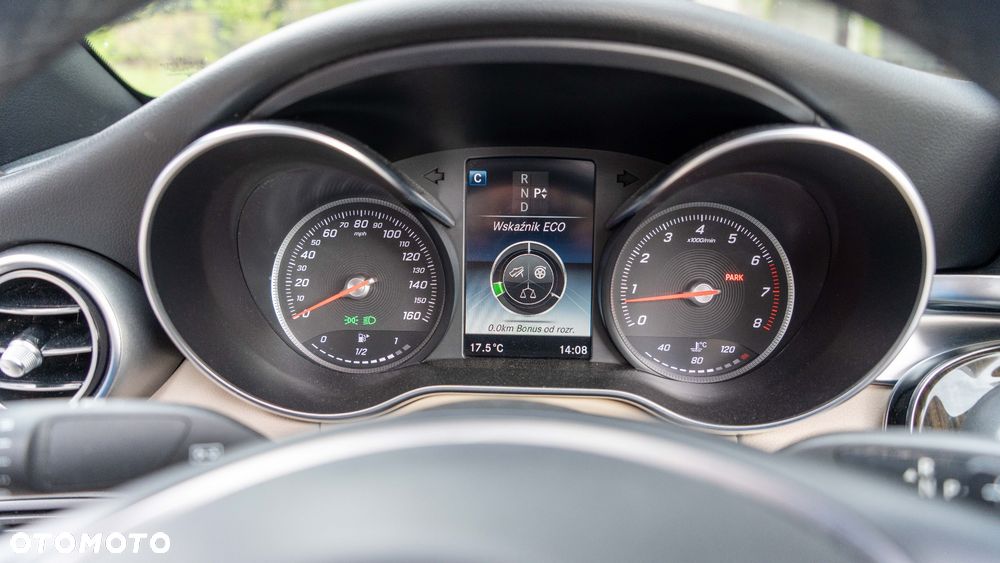 Mercedes-Benz Klasa C 300 9G-TRONIC - 13