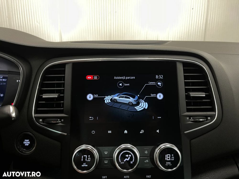 Renault Megane TCe 140 EDC GPF Intens - 17
