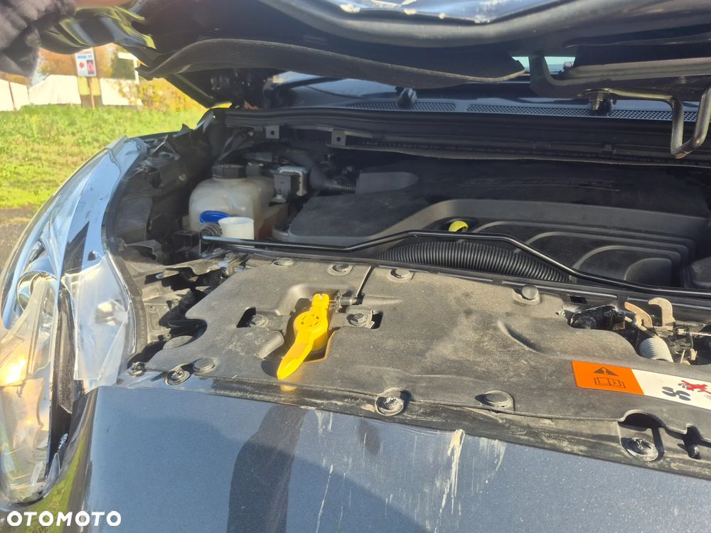 Ford Galaxy 2.0 TDCi Titanium - 12