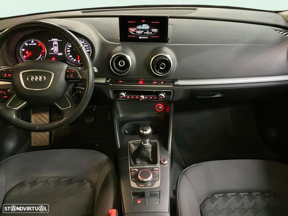 Audi A3 Sportback 1.6 TDI Design - 9