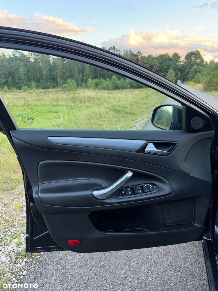 Ford Mondeo 2.0 TDCi Titanium X - 25