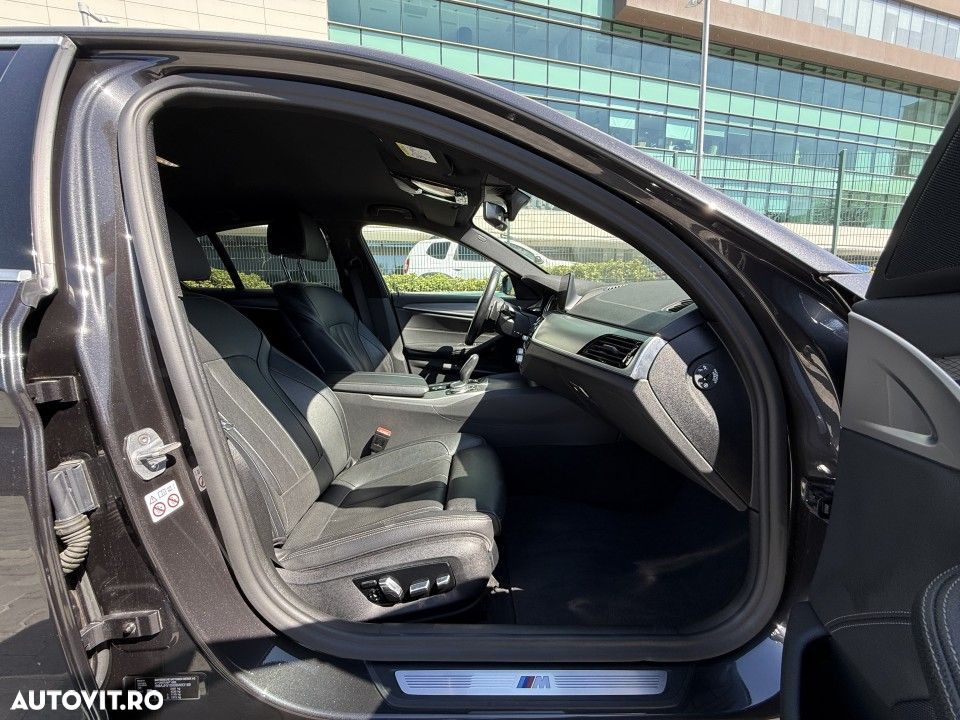 BMW Seria 5 520d xDrive AT - 10
