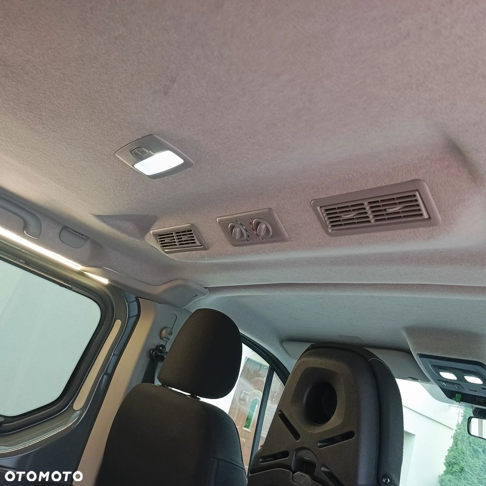 Renault Trafic - 18