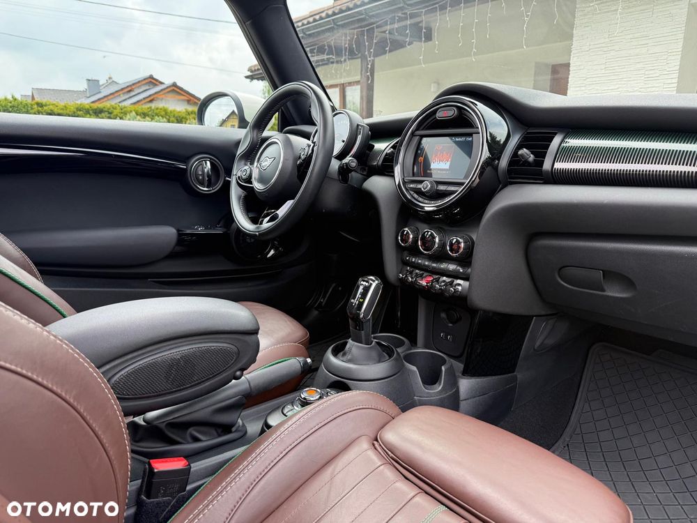 MINI Cooper Standard - 14