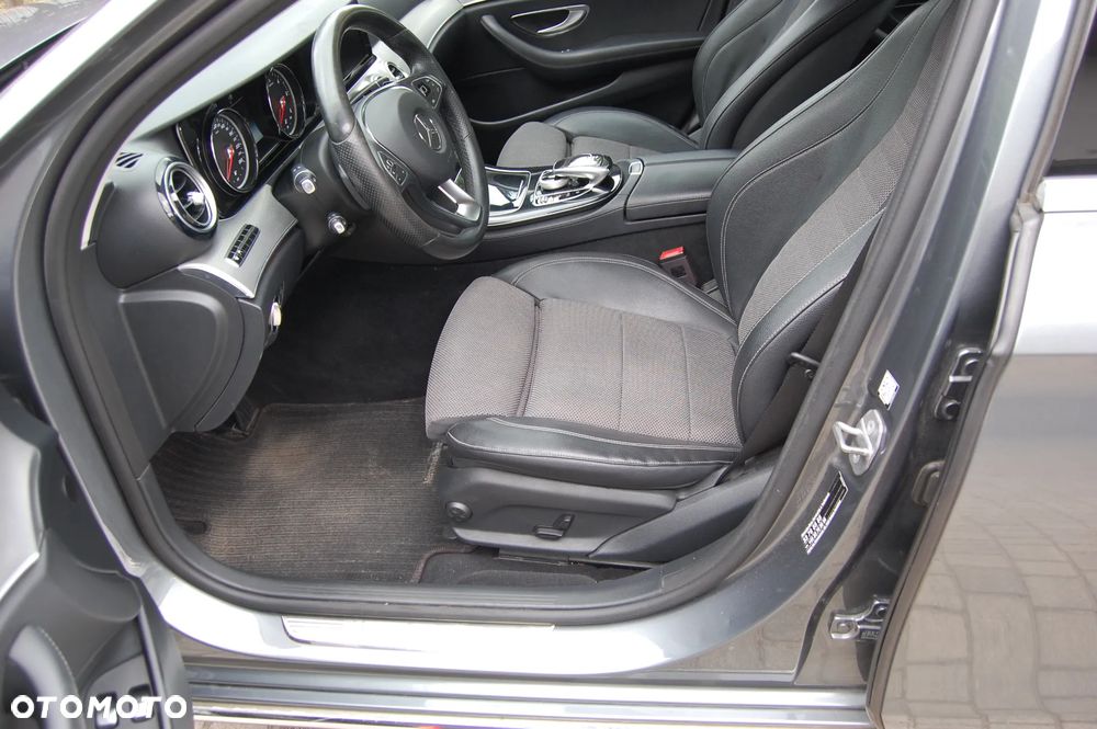 Mercedes-Benz Klasa E 220 d 9G-TRONIC Avantgarde - 8