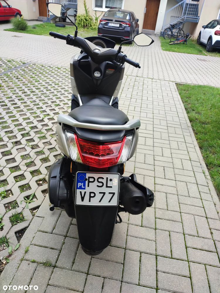 Yamaha NMAX - 14