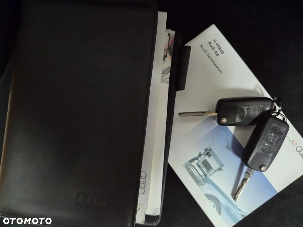 Audi A8 4.2 FSI Quattro - 8