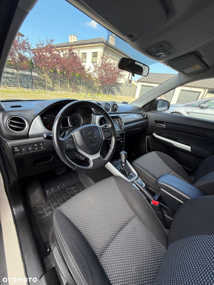 Suzuki Vitara 1.6 Premium 4WD - 10