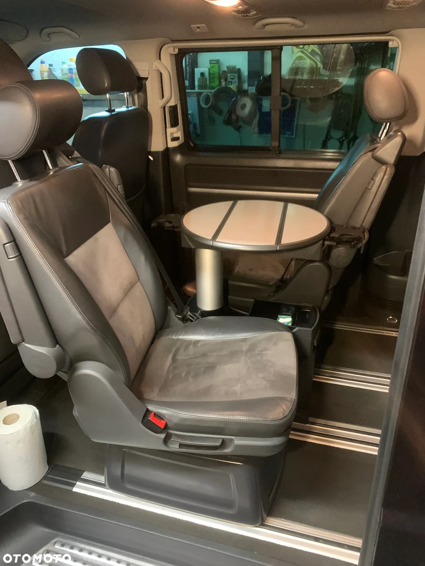 Volkswagen Multivan - 28
