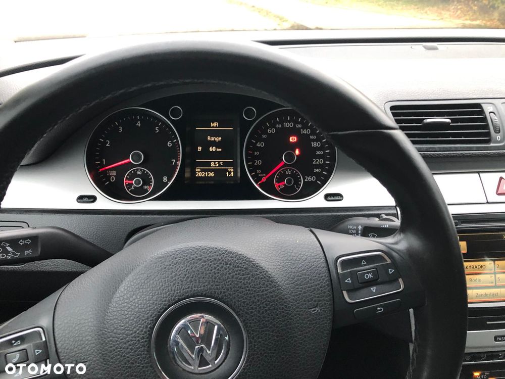 Volkswagen Passat 1.4 TSI R-Line Edition - 5