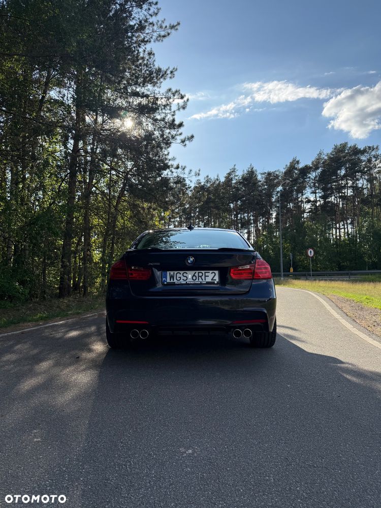 BMW Seria 3 328i xDrive - 7