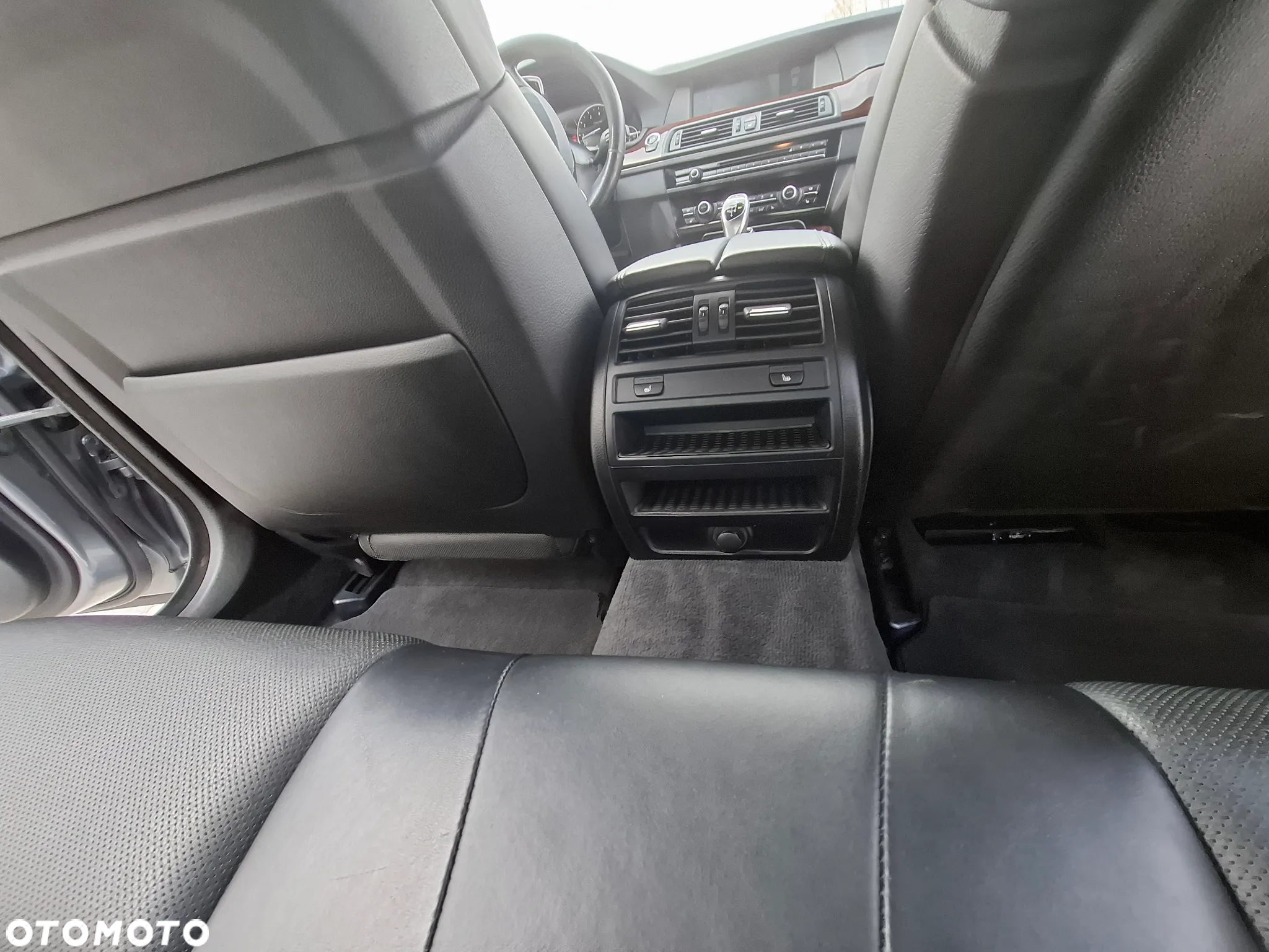 BMW Seria 5 535i xDrive - 18