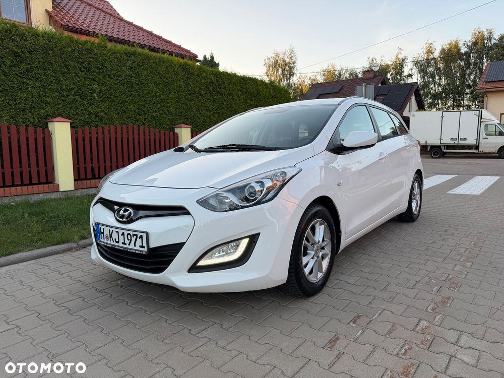 Hyundai i30 1.6 Comfort World Cup - 11