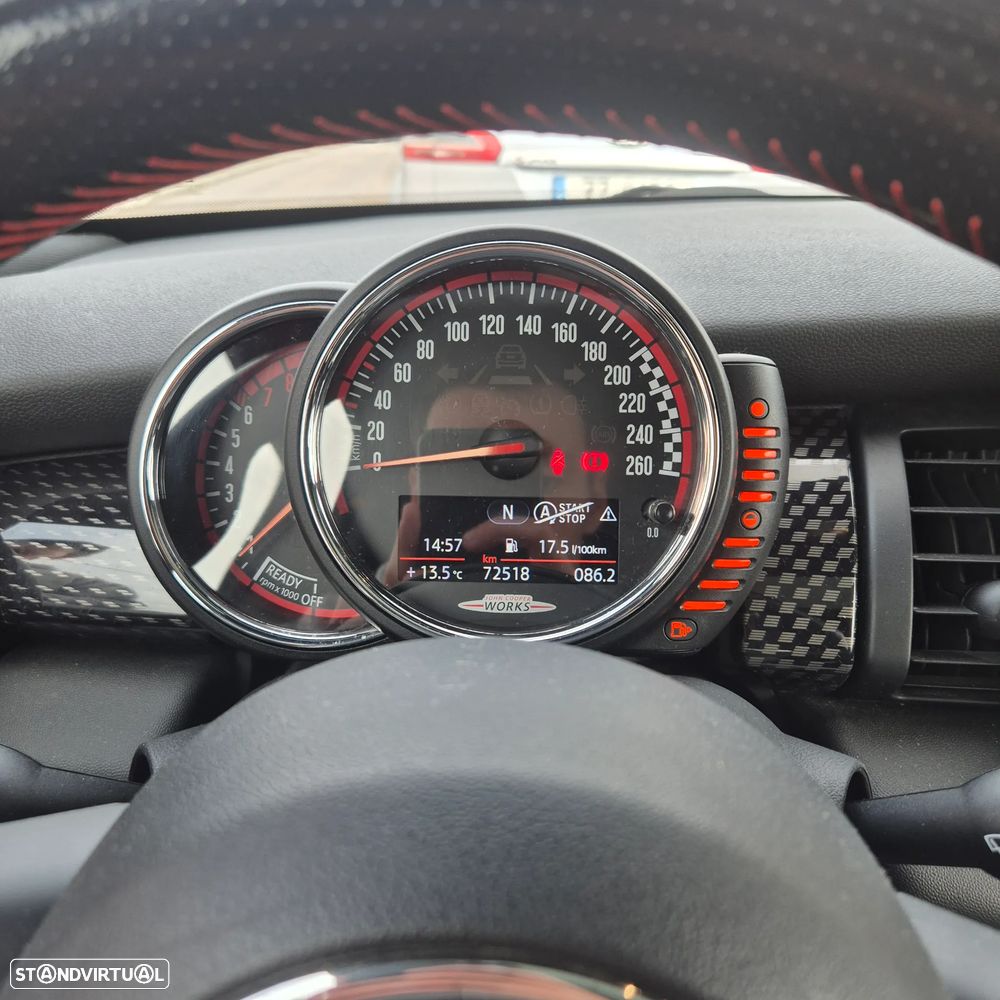 MINI 3 Portas John Cooper Works - 13