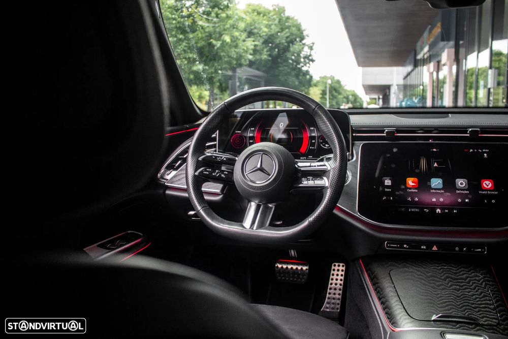 Mercedes-Benz E 220 d AMG Line - 36