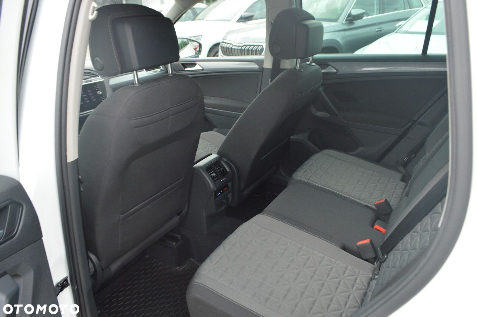Volkswagen Tiguan 1.5 TSI EVO Life DSG - 24