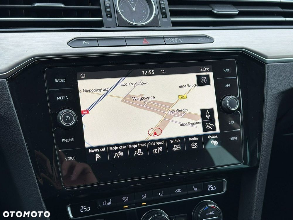 Volkswagen Passat - 22