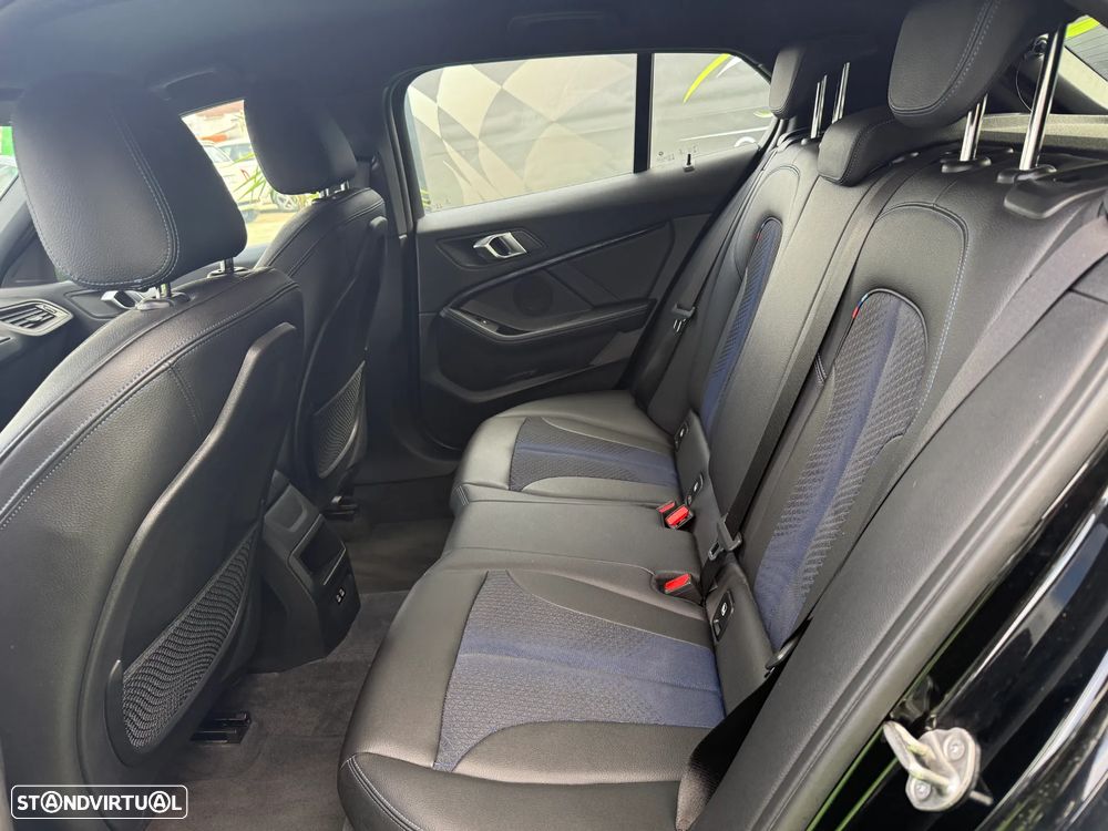 BMW 116 d Pack Desportivo M - 28