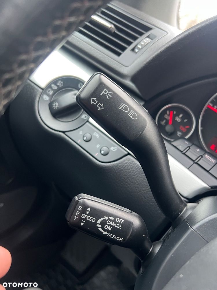 Audi A4 Avant 2.0 TDI DPF - 35