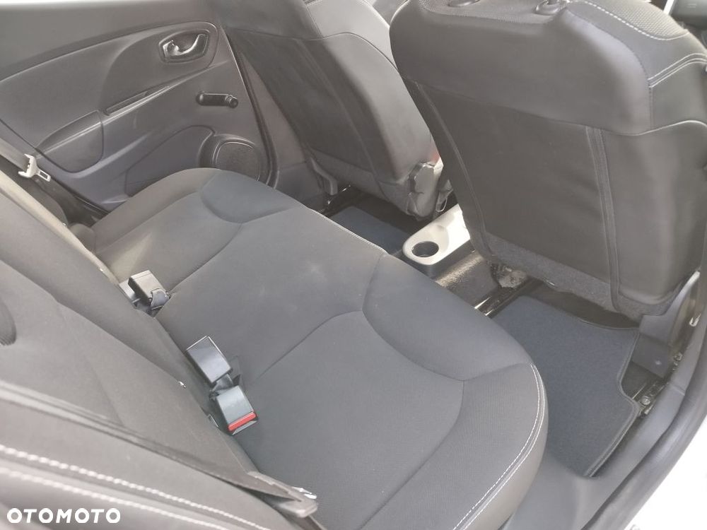 Renault Clio 1.2 16V 75 LIMITED - 12