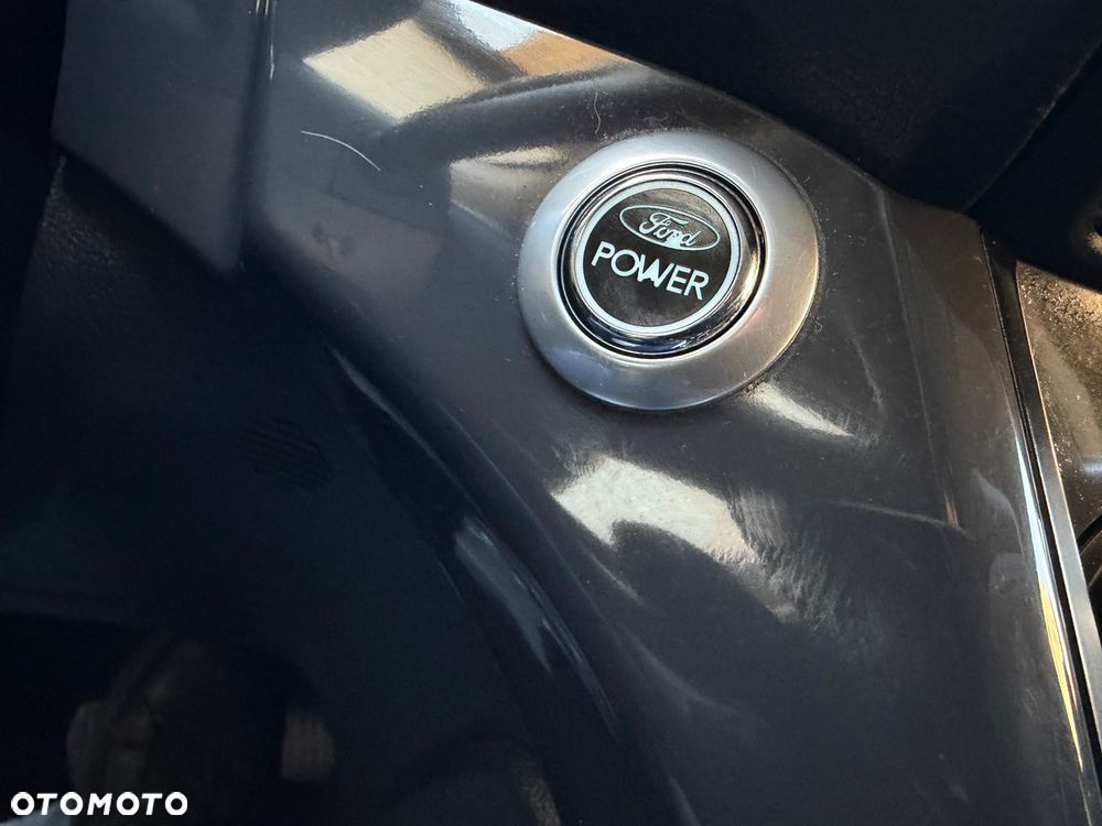 Ford Kuga 2.0 TDCi 4x4 Titanium - 27