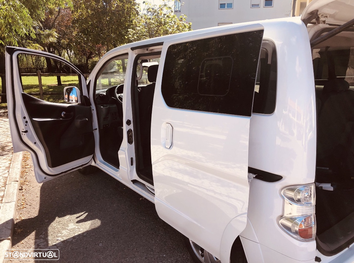 Nissan NV200 Combi - 2