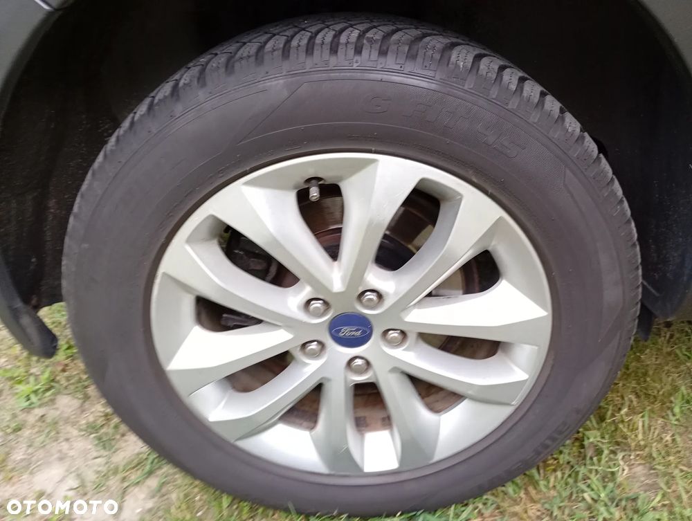 Ford Kuga - 30