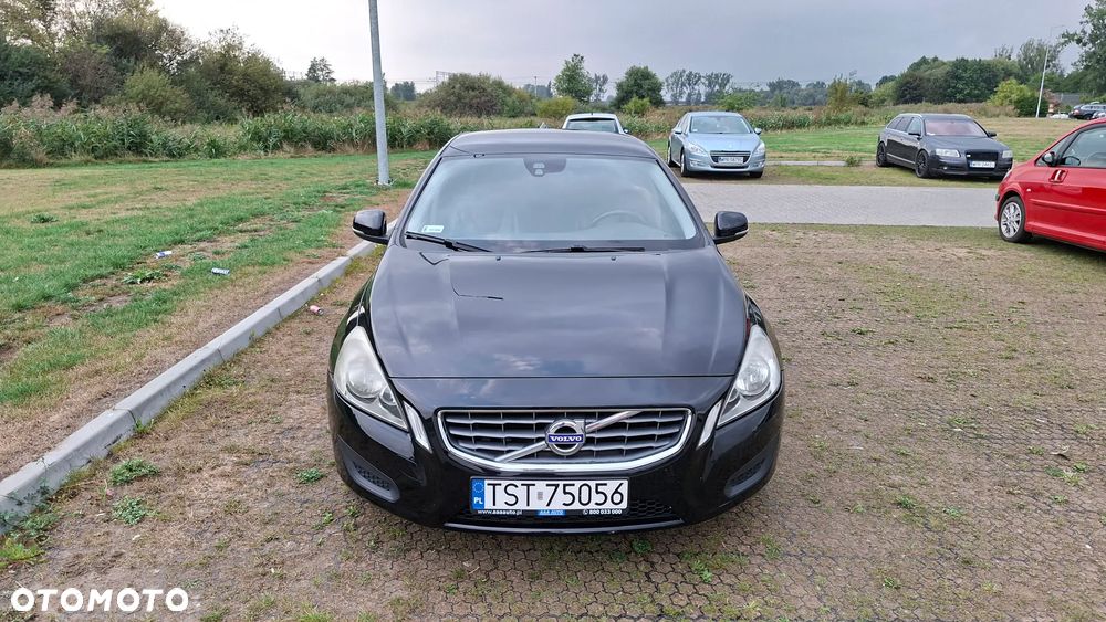 Volvo V60 D3 Geartronic Momentum - 8