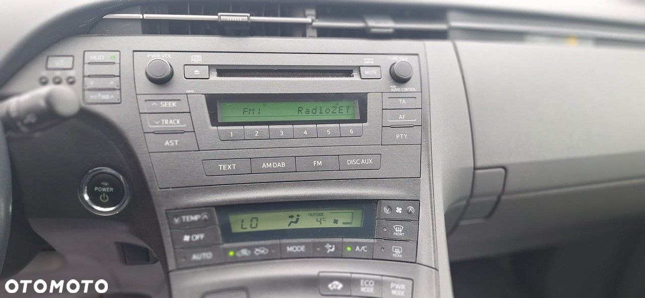Toyota Prius - 13
