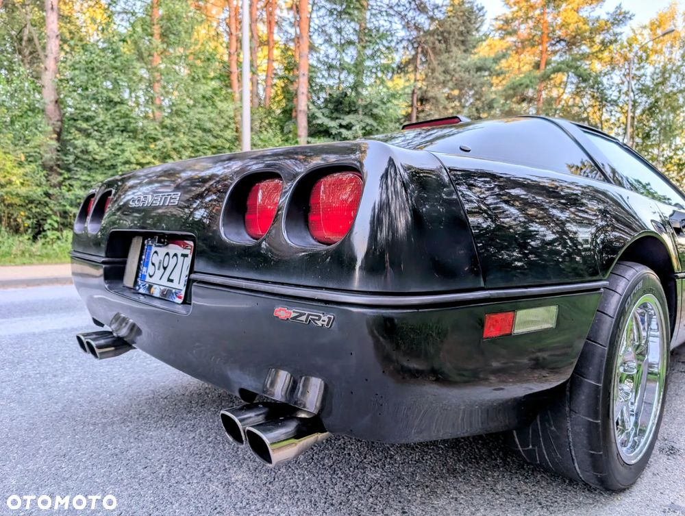 Chevrolet Corvette - 2