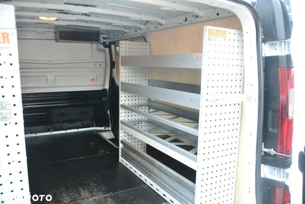 Renault Trafic - 8