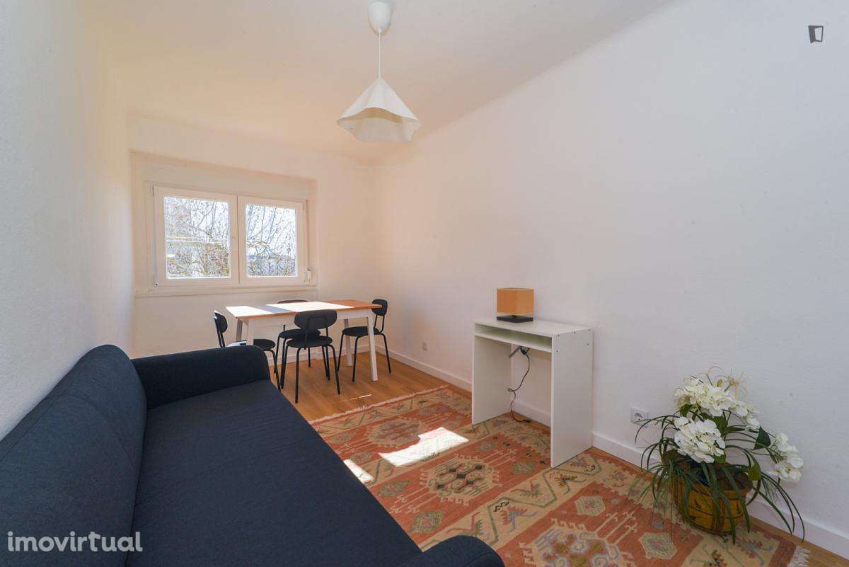 Quarto - localizado em Benfica Lisbon - Grande imagem: 3/23