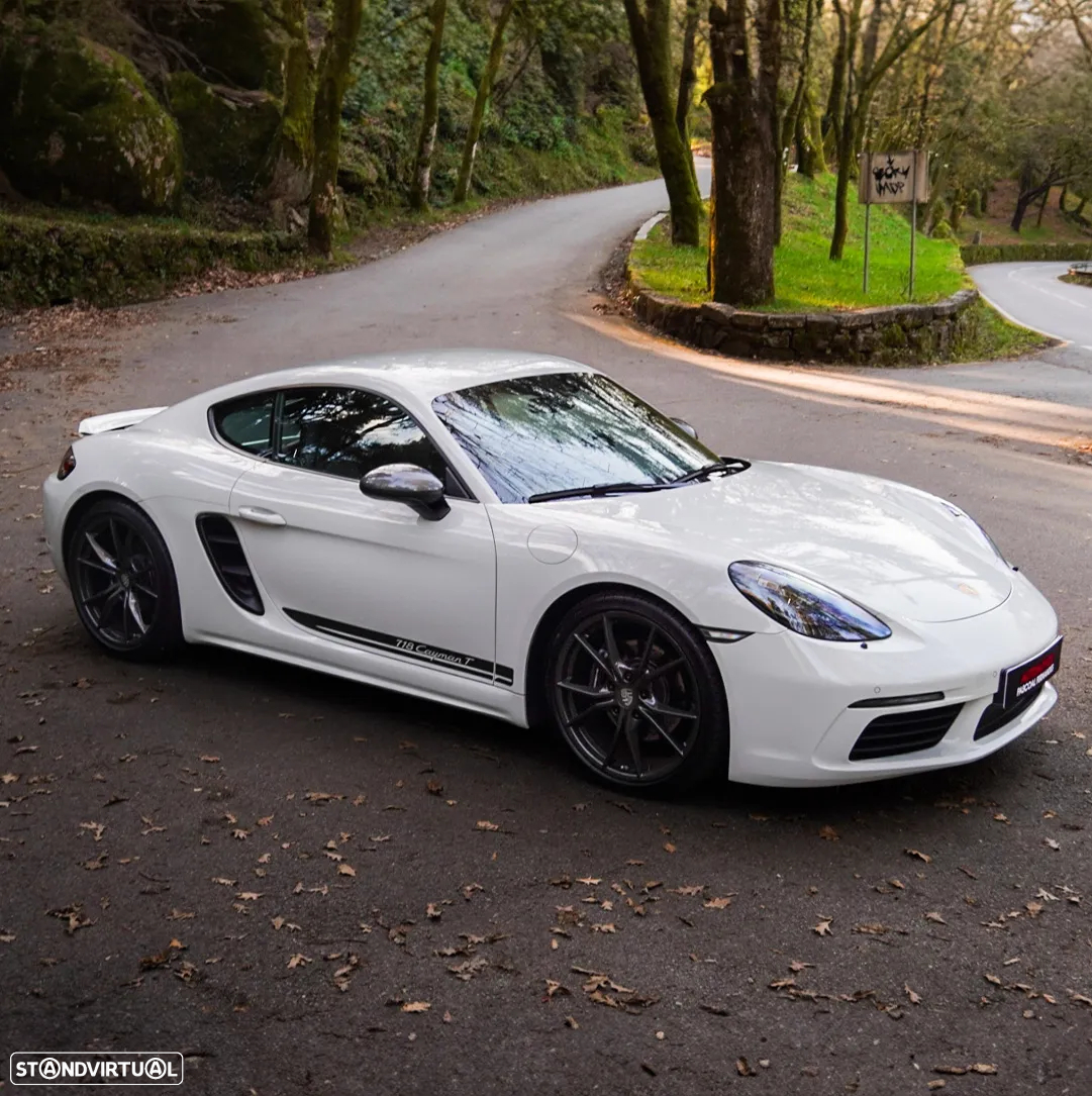 Porsche 718 Cayman T - 30