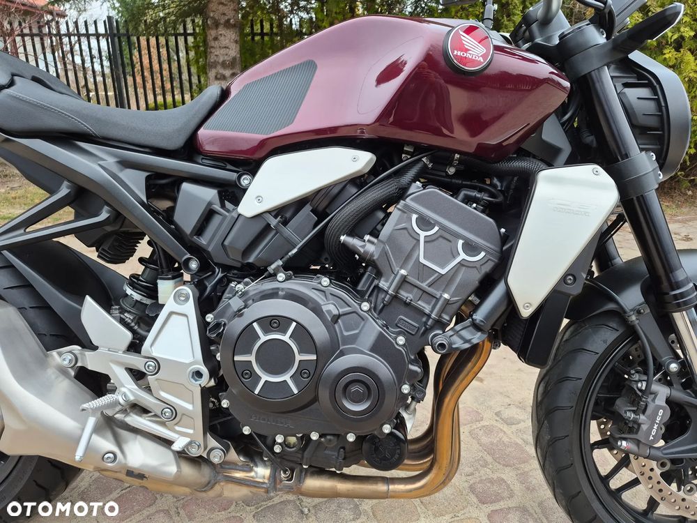 Honda CB - 8