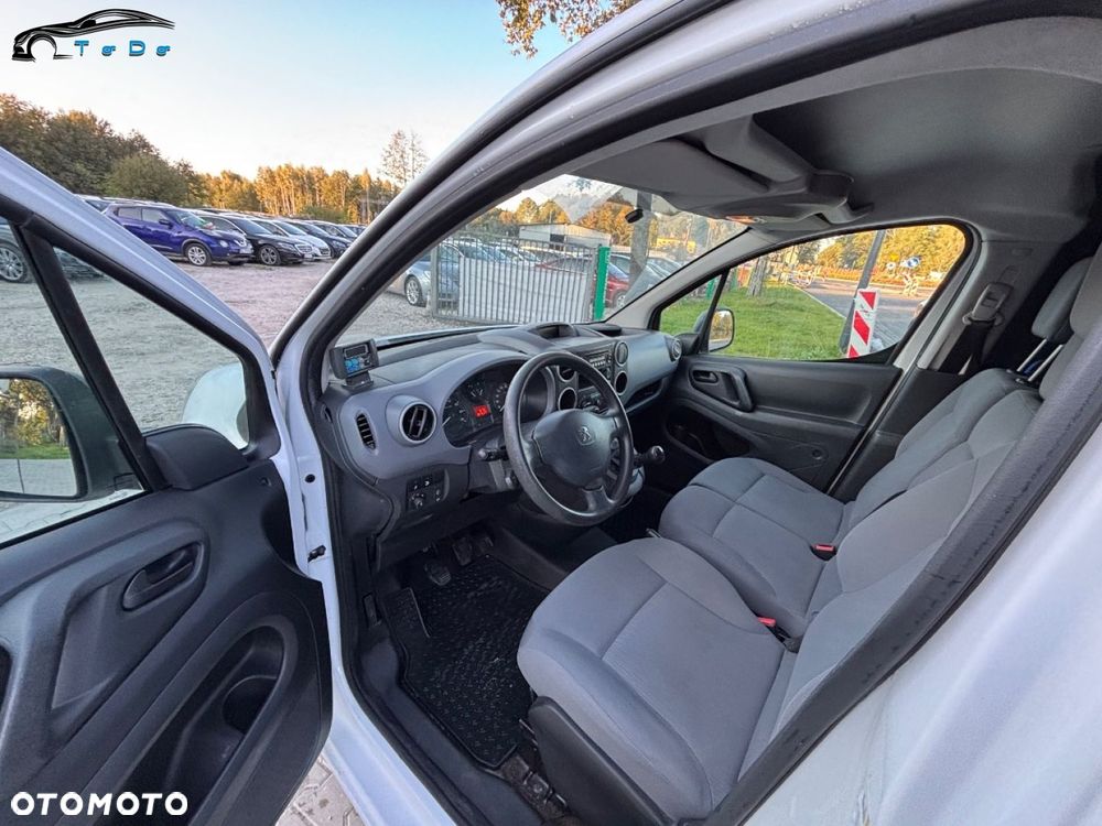 Peugeot PARTNER - 17