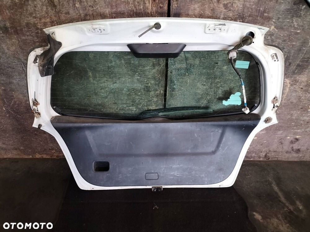 KOMPLETNY TYŁ KLAPA ZDERZAK LAMPA TYŁ TOYOTA YARIS II 068 HB 5D - 21