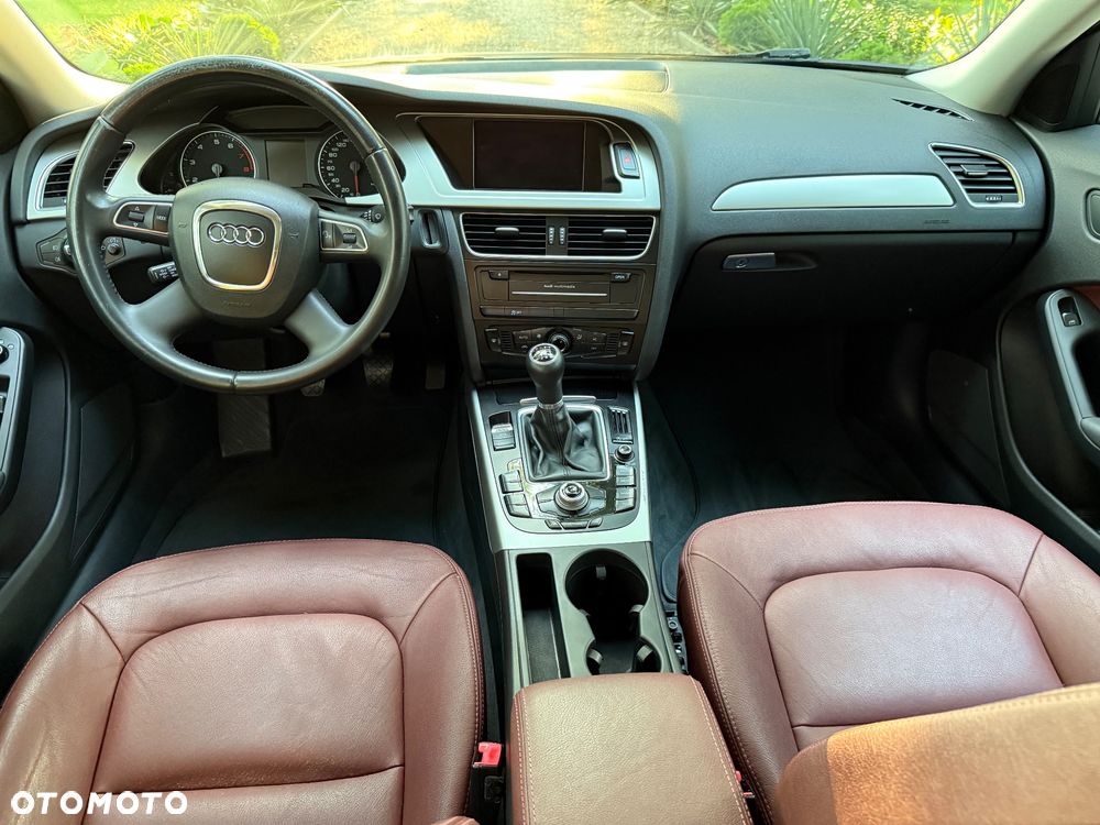Audi A4 Avant - 25