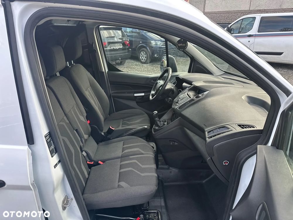 Ford Transit Connect - 14