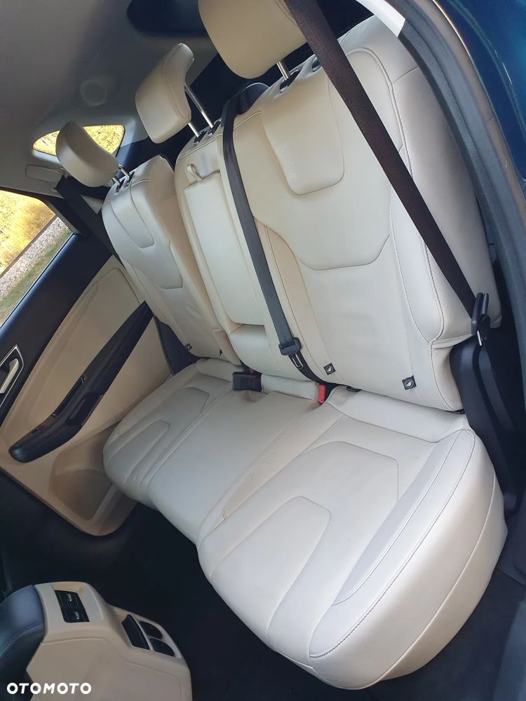 Ford Edge - 23