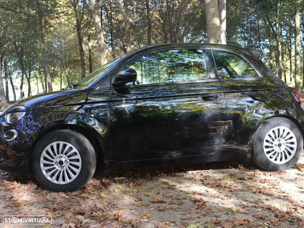 Fiat 500e (RED) - 7