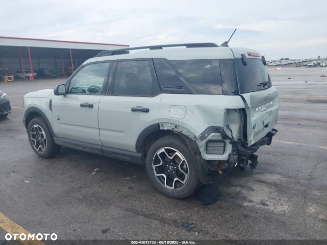 Ford Bronco - 15