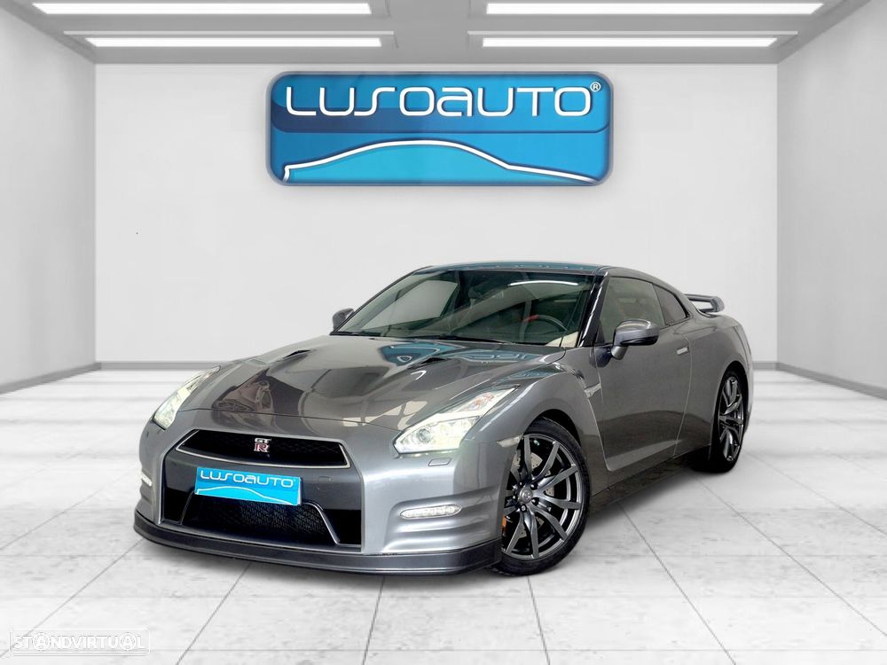 Nissan GT-R 3.8 V6 Black Edition - 2