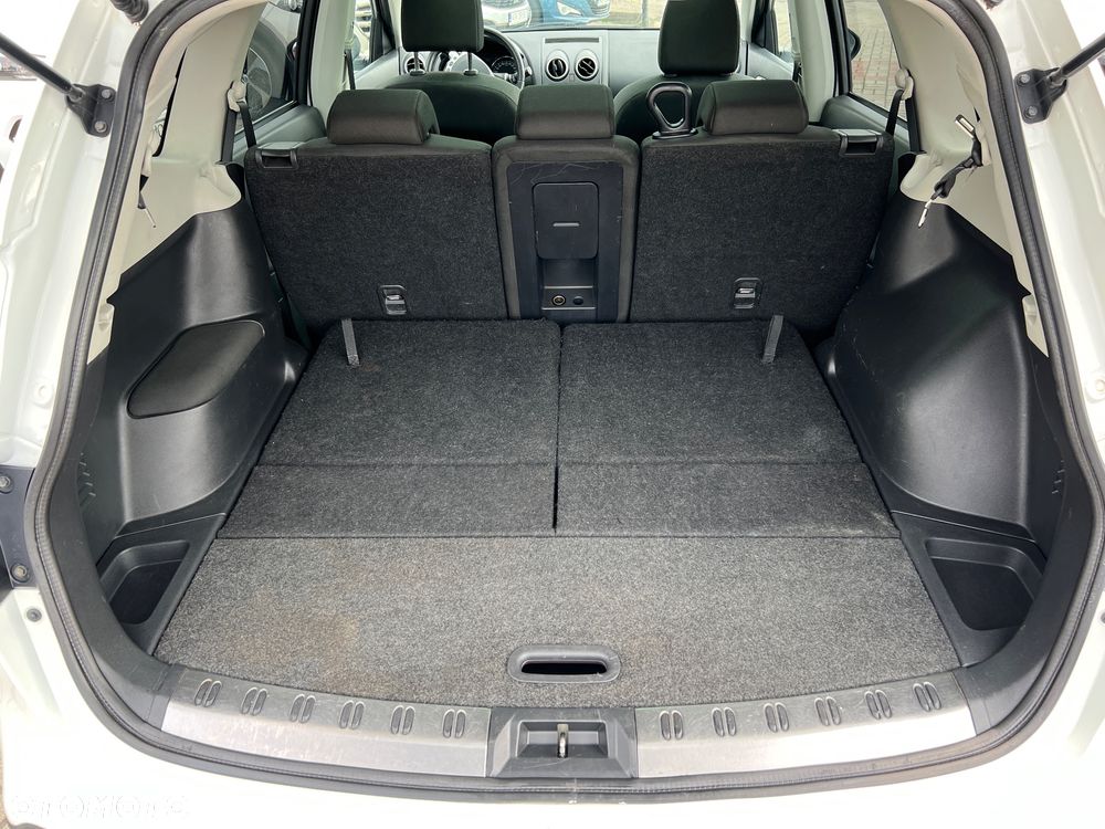 Nissan Qashqai+2 2.0 Tekna - 27