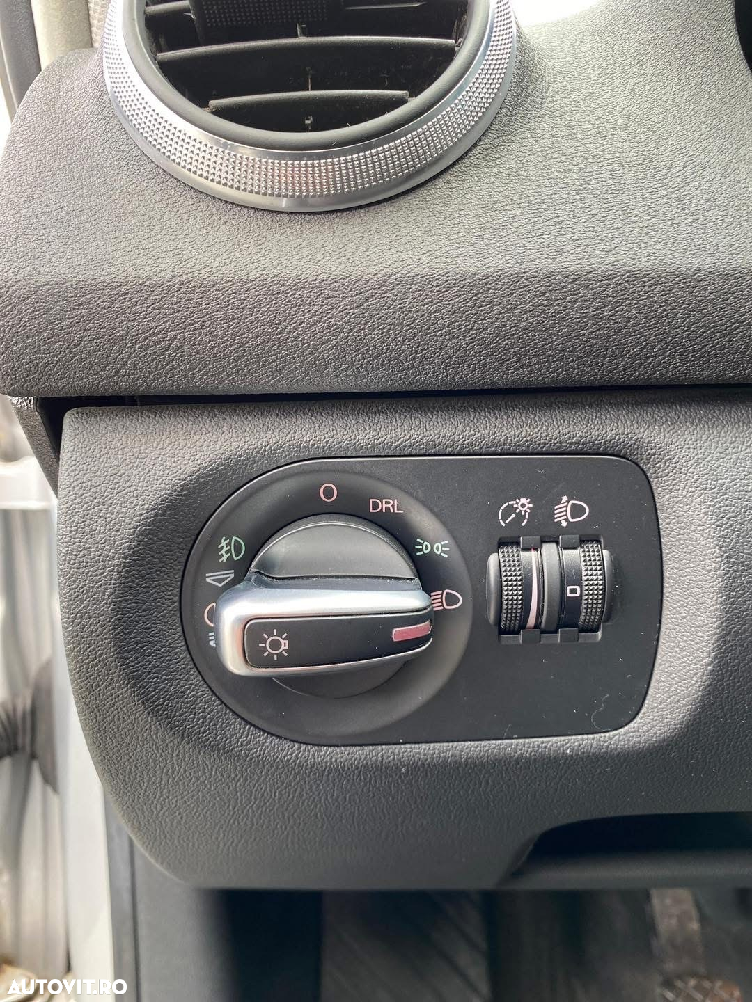 Audi A3 1.6 TDI Sportback Ambiente - 11