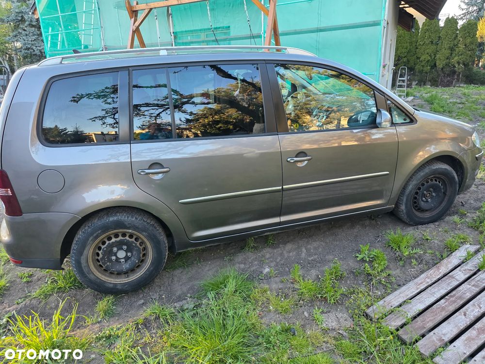 Volkswagen Touran 1.9 TDI Highline - 5