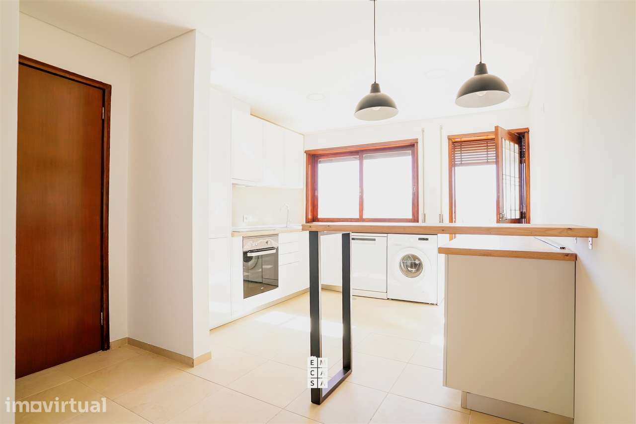 Apartamento T4 Venda em Oliveira de Azeméis, Santiago de Riba-Ul, Ul, - Grande imagem: 2/33