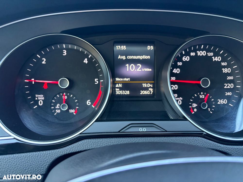 Volkswagen Passat 2.0 TDI DSG (BlueMotion Technology) Highline - 9