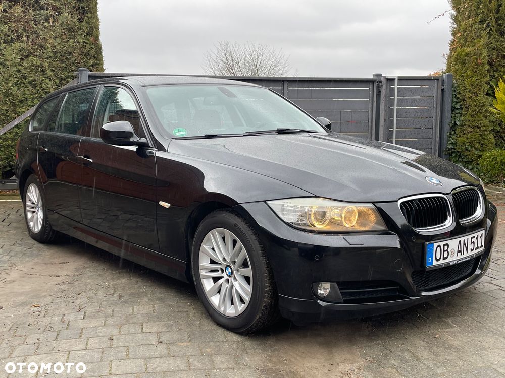 BMW Seria 3 318i Edition Exclusive - 4